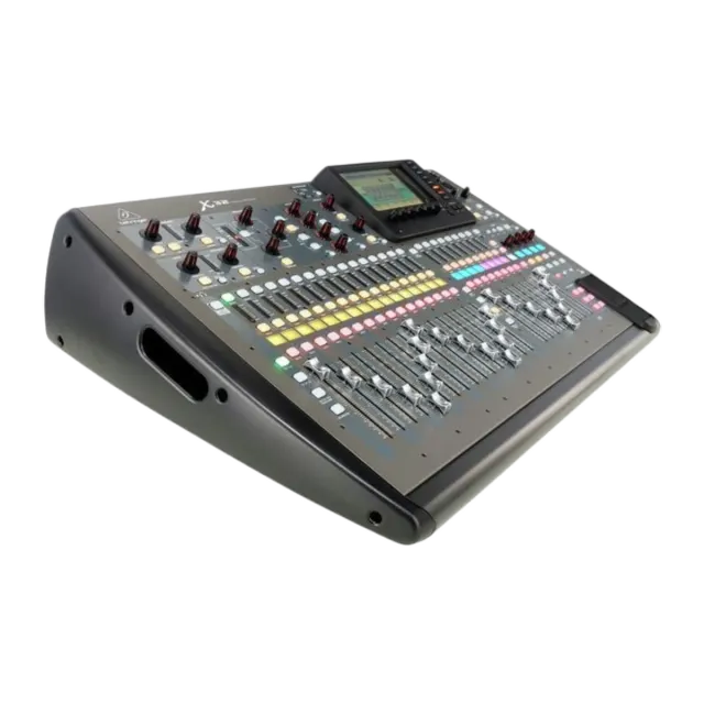 Behringer x32: Front
